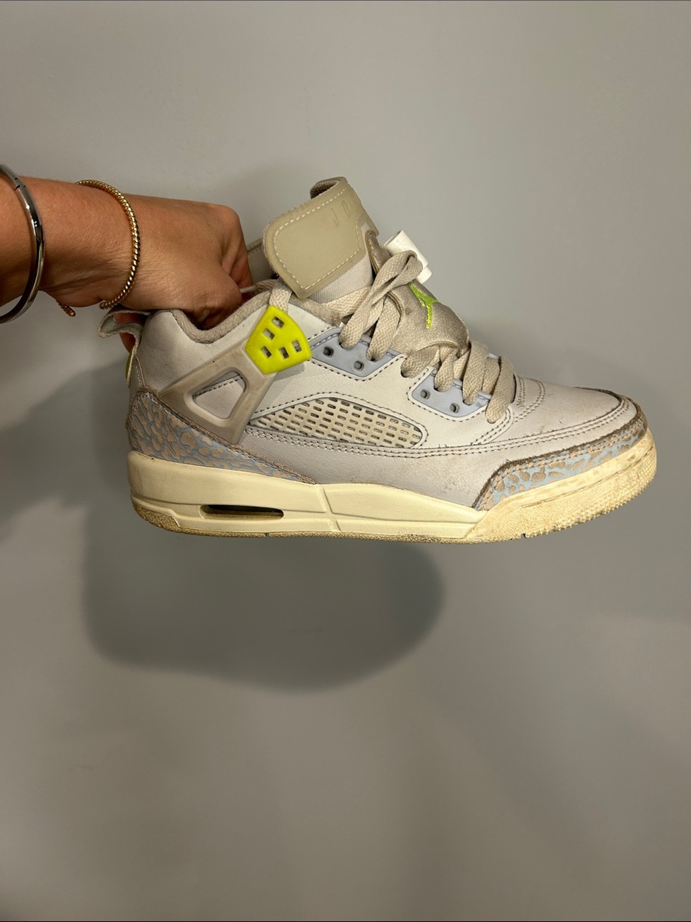 Jordan Kids Beige Sneakers with Neon Yellow Accents